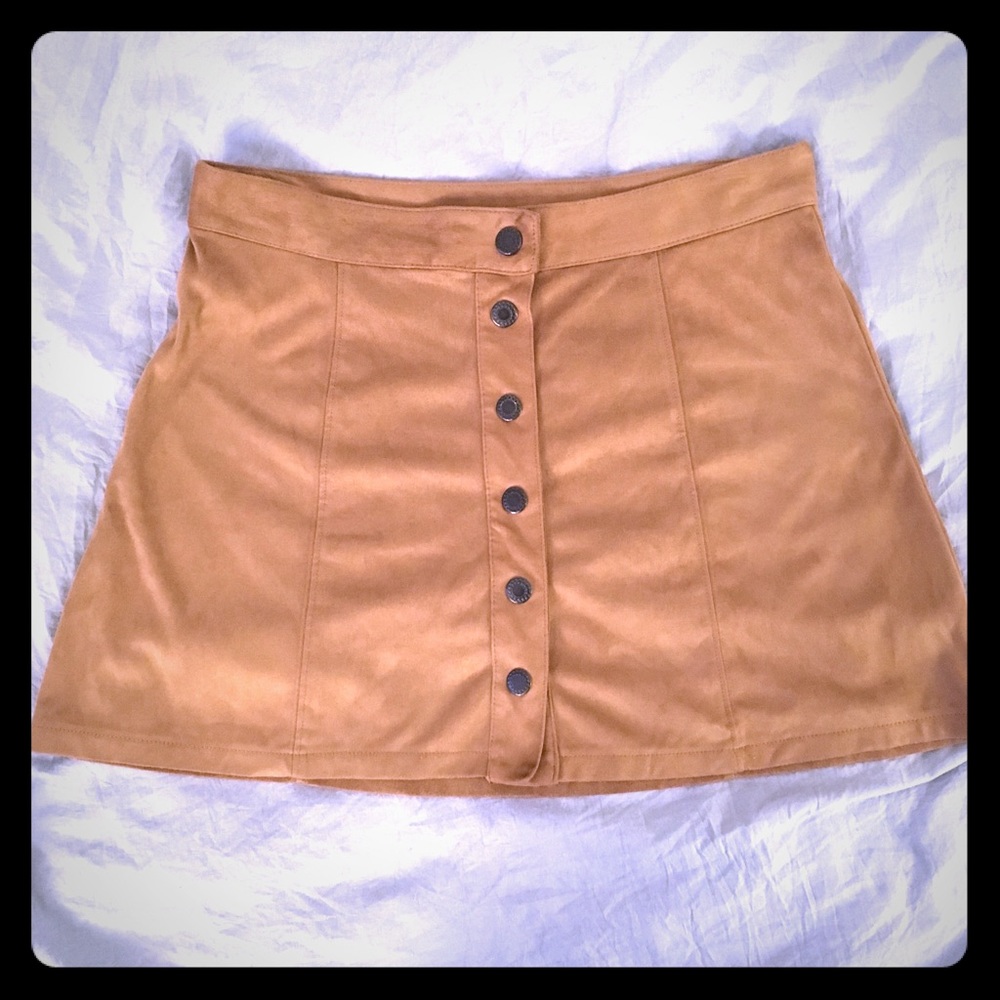 Tan faux suede snap front AEO mini skirt